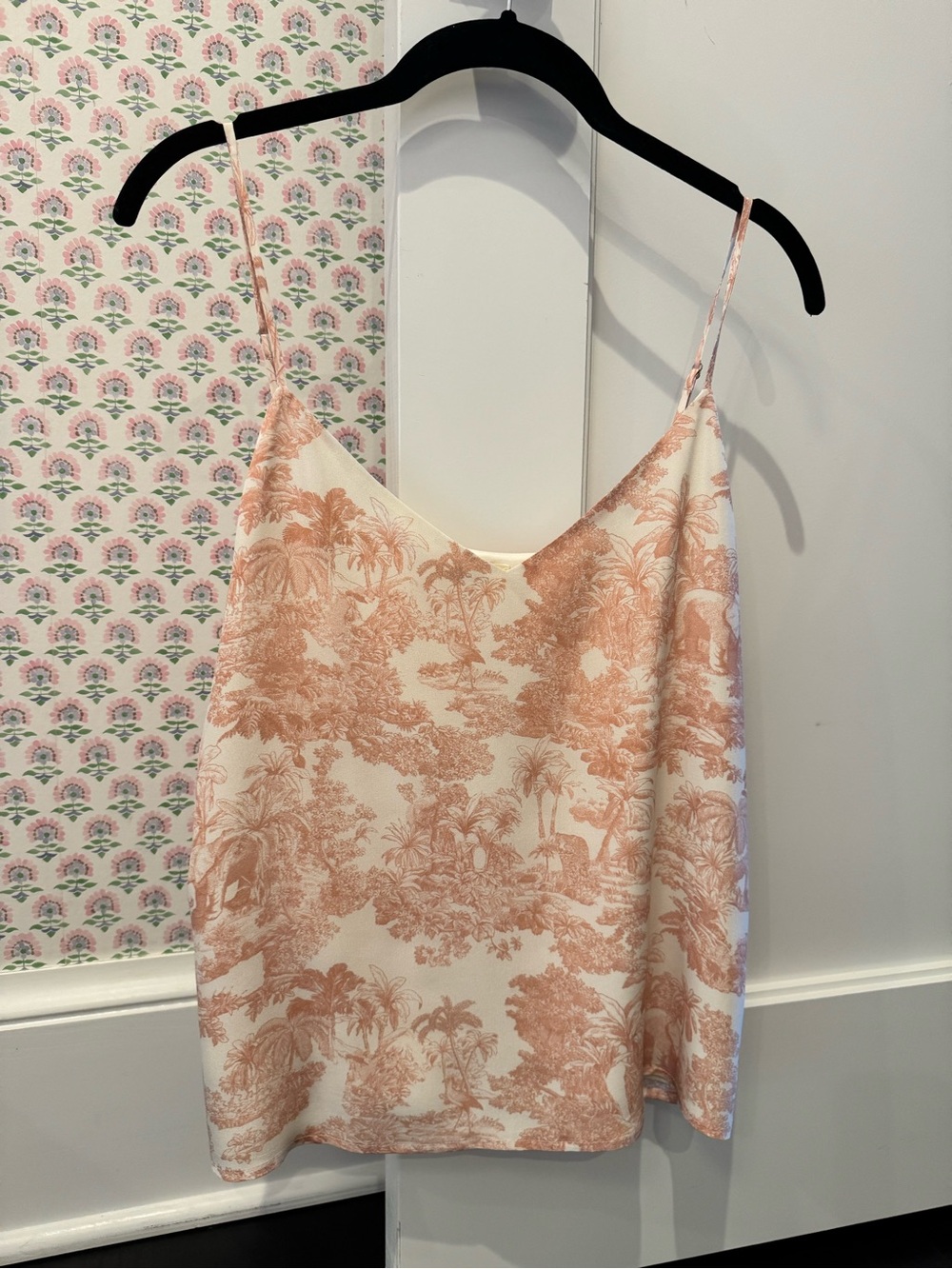 L'AGENCE Toile-Print Satin Cami in Blush and Cream
